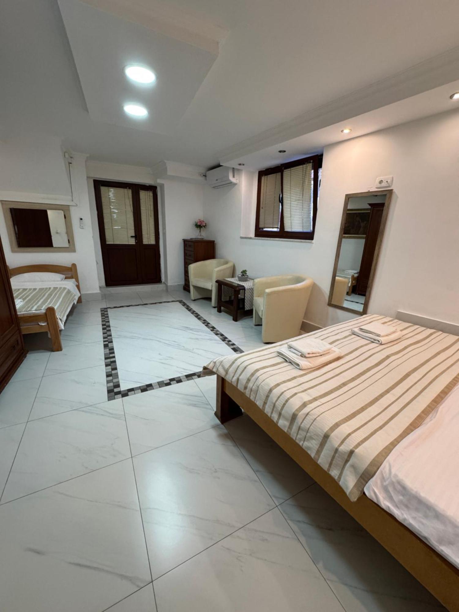Vita Mundo Hotel Котор Экстерьер фото