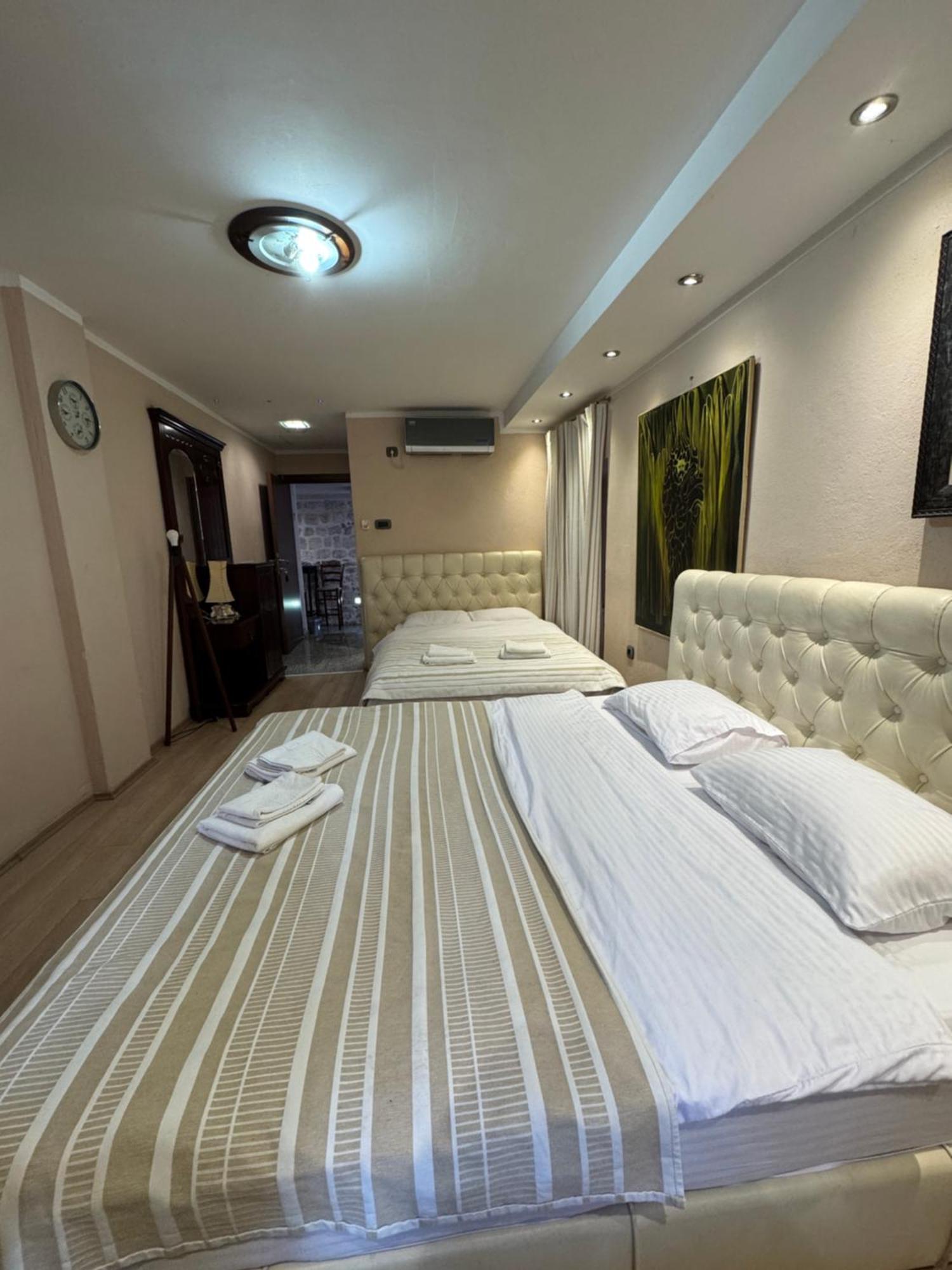 Vita Mundo Hotel Котор Экстерьер фото